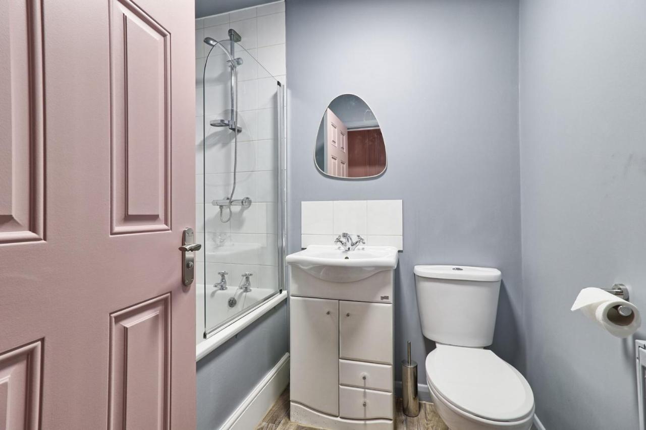 Urban Stylish Apartment - Southend Stays מראה חיצוני תמונה